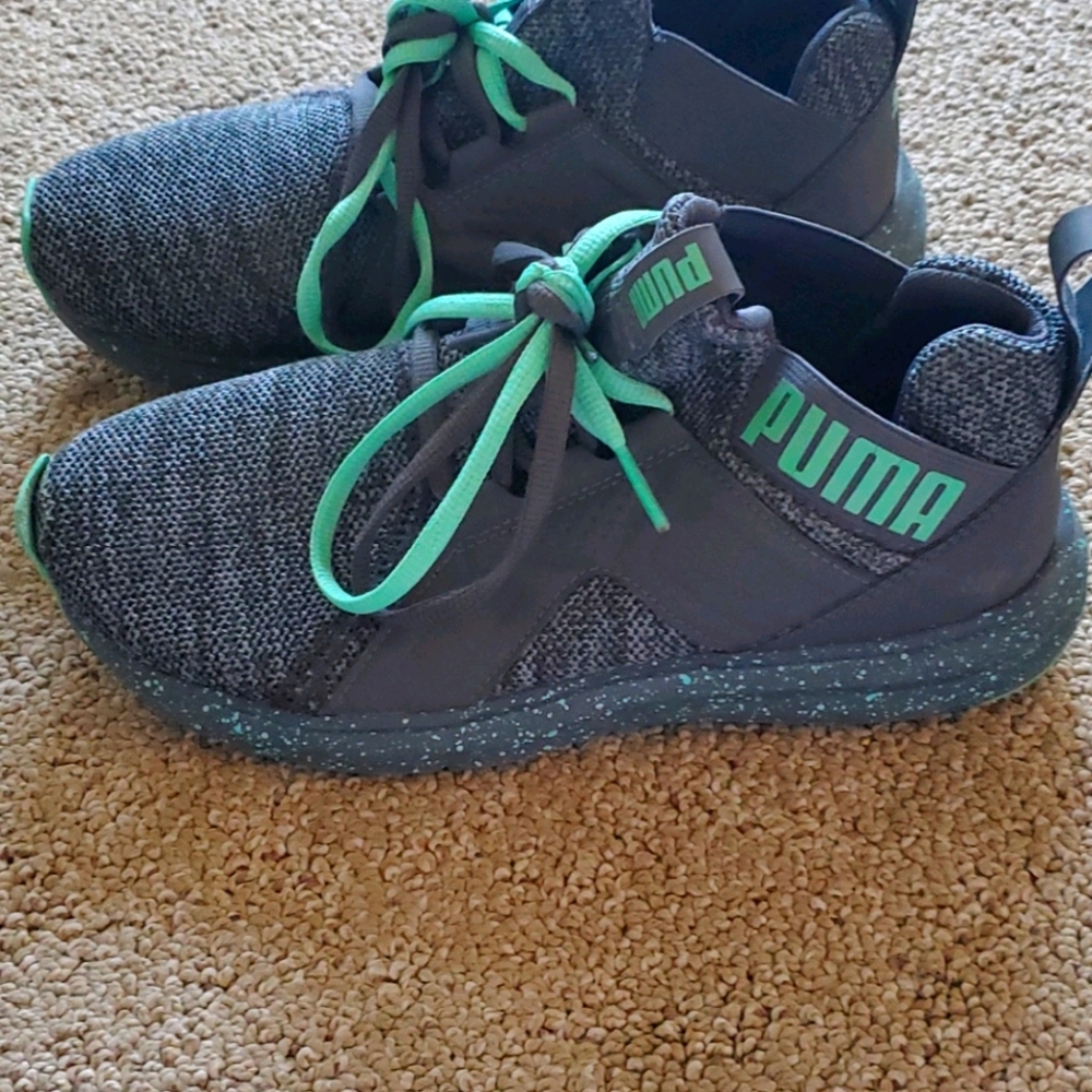 Basketball shoes
